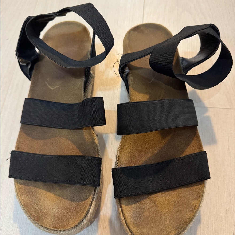 Steve Madden Black Strap Sandals